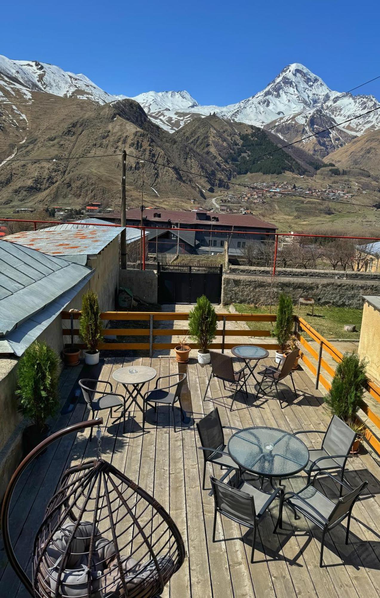 Hotel Elia Kazbegi エクステリア 写真
